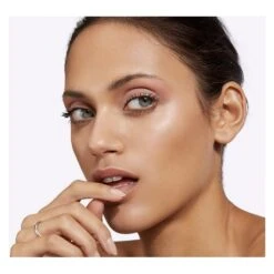 MAC Strobe Cream 31 MAC Strobe Cream -Babor Negozio 140319 1