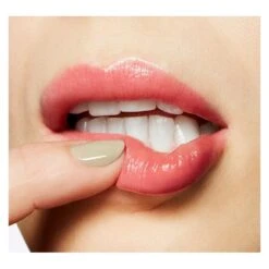 MAC Glow Play Lip Balm - Balsamo Labbra 36 MAC Glow Play Lip Balm - Balsamo Labbra -Babor Negozio 142217 6